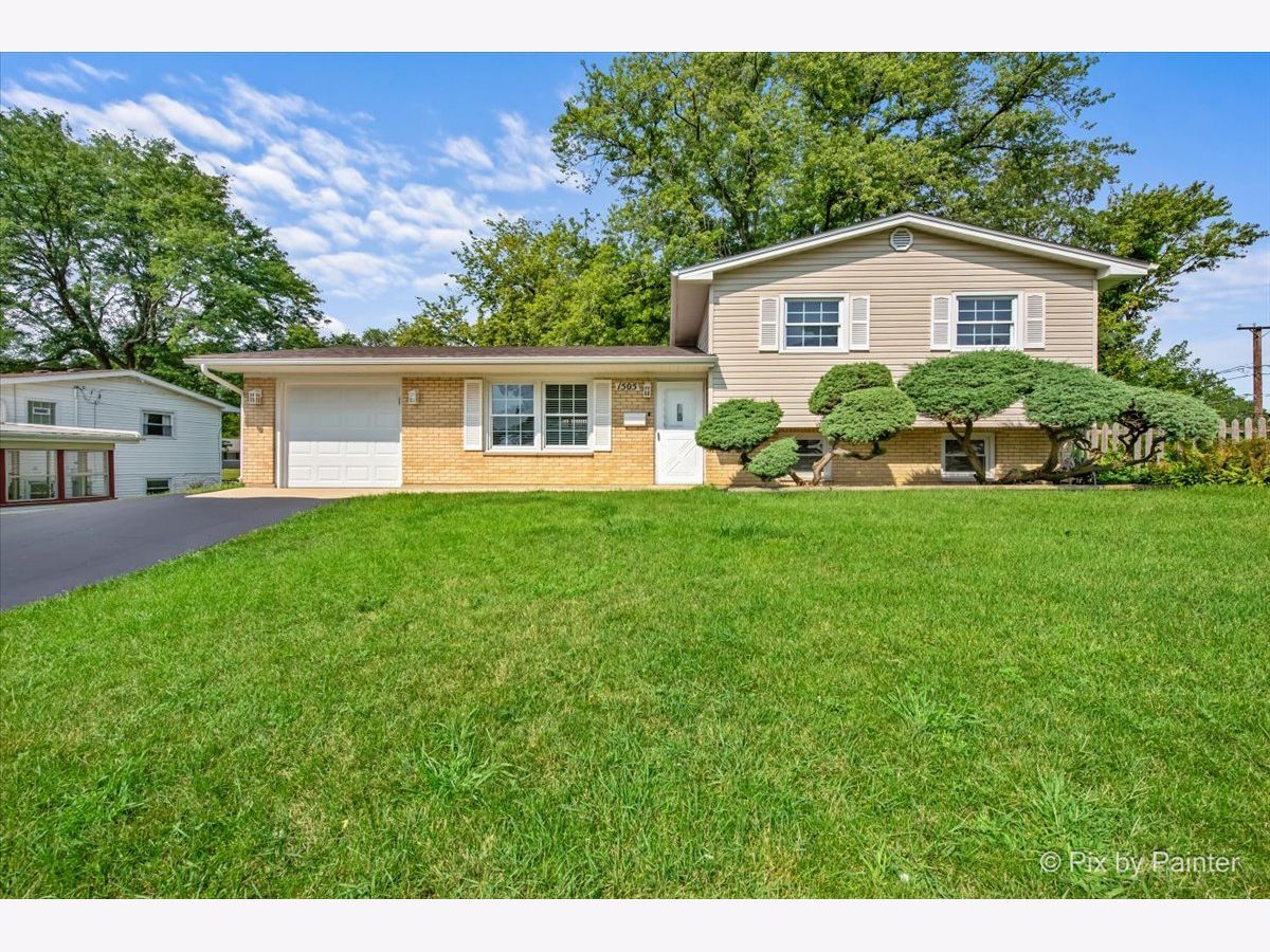 Homes & Townhomes For Sale Hanover Highlands Hanover Park Illinois, 1505 Cypress Court