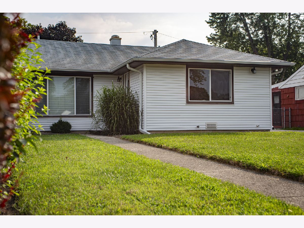  Rented Hometown Illinois, 4560 89th