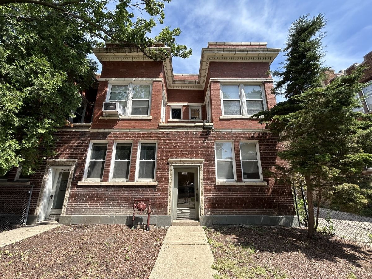  Rented Chicago Illinois, 2554 Eastwood