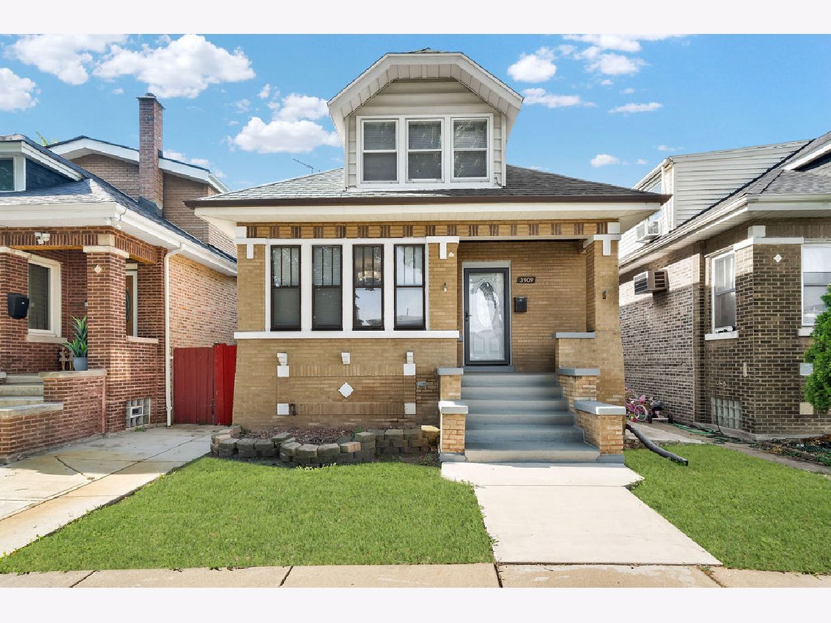 Sold Chicago Illinois, 3909 62nd