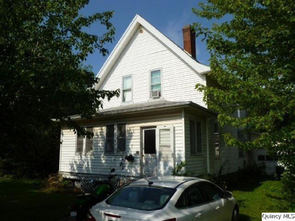  For Sale Carthage Illinois, 233 First Street