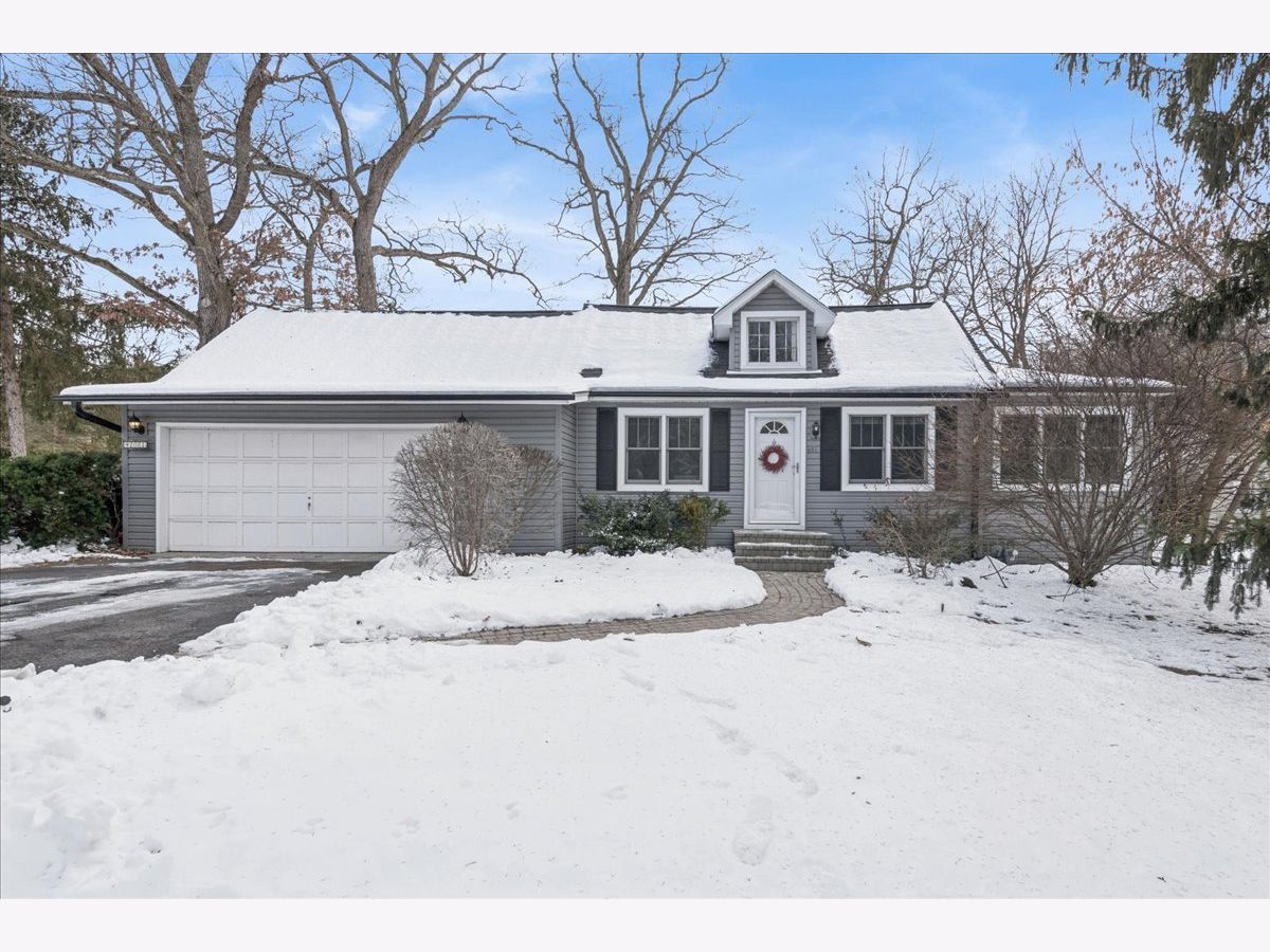  For Sale Tower Lakes Illinois, 401 Tower Drive