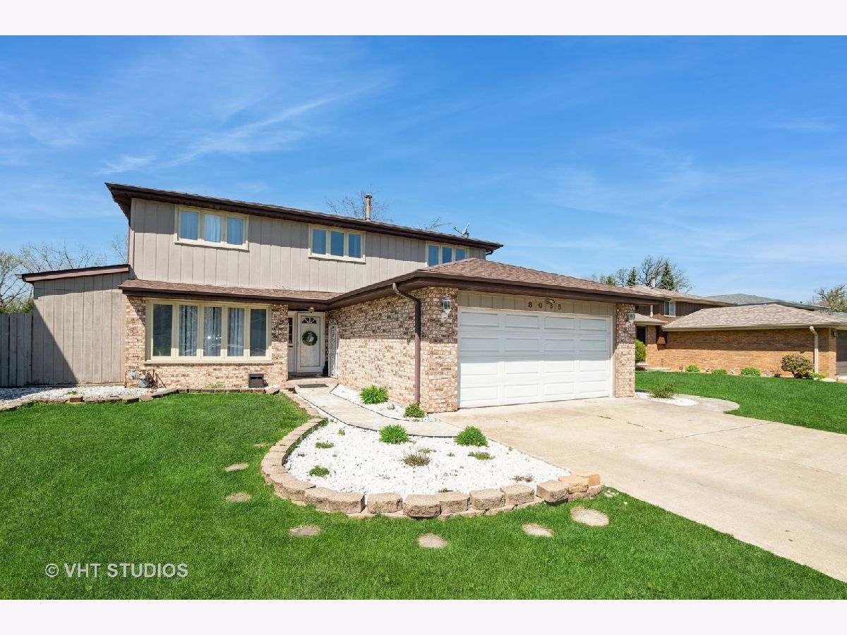 For Sale Justice Illinois, 8036 Fawn Trail