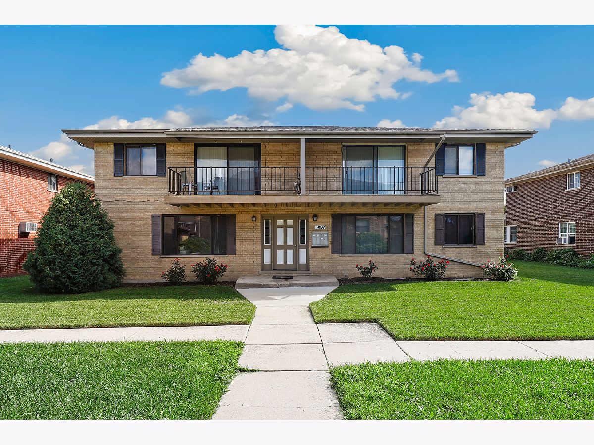  For Sale Midlothian Illinois, 14833 Kilpatrick Avenue