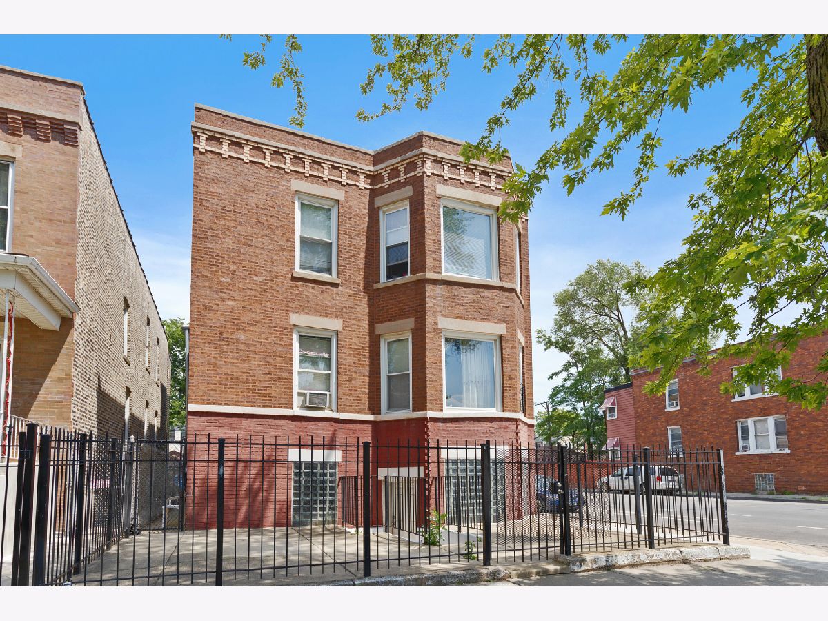 Rented Chicago Illinois, 3456 Augusta