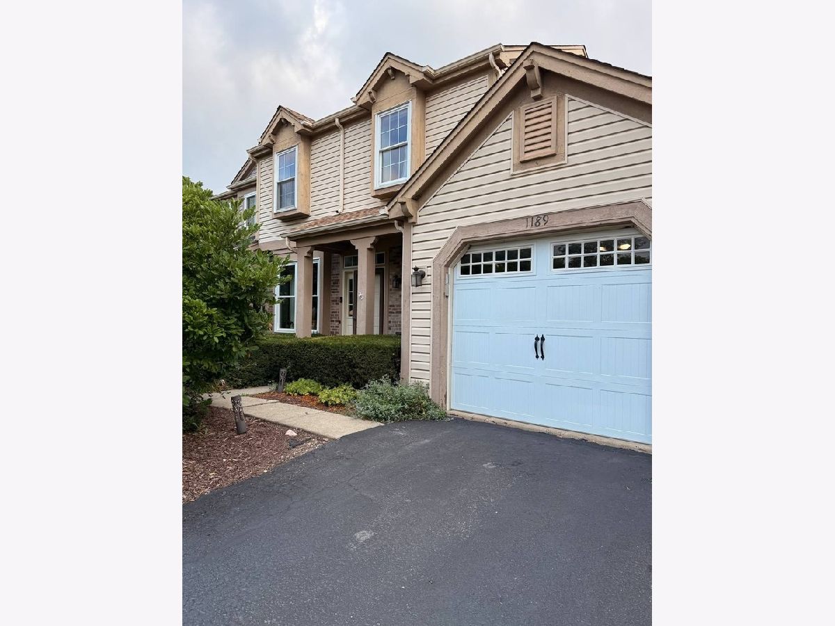  For Rent Mundelein Illinois, 1189 Regent