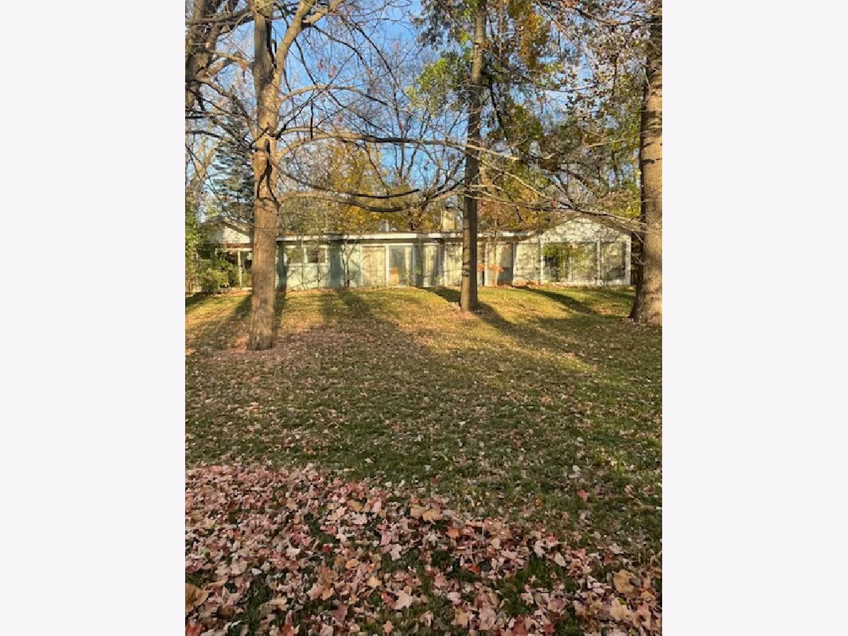  For Sale Lincolnshire Illinois, 65 Lincolnshire Drive