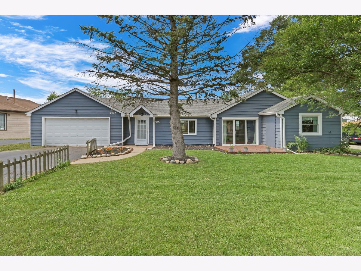 Homes & Condos & Townhomes For Sale Round Lake Beach Round Lake Beach Illinois, 1316 Park Drive