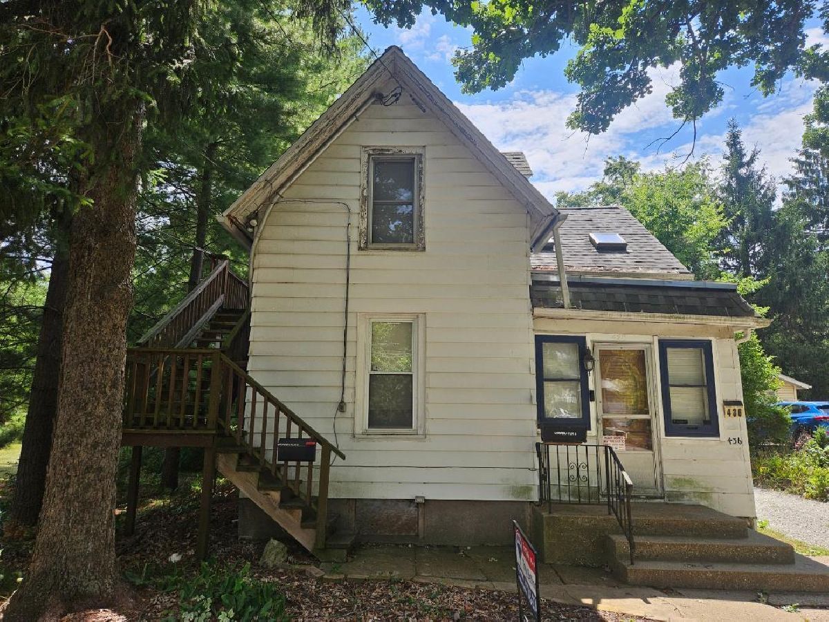 For Sale East Dundee Illinois, 436 Barrington Avenue