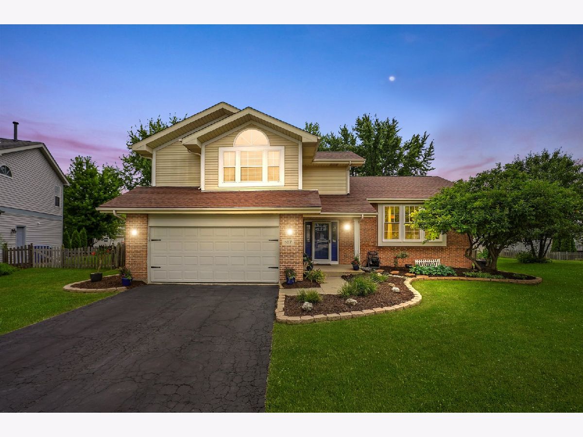 Homes & Townhomes For Sale Oakhurst Aurora Illinois, 167 Forestview Court