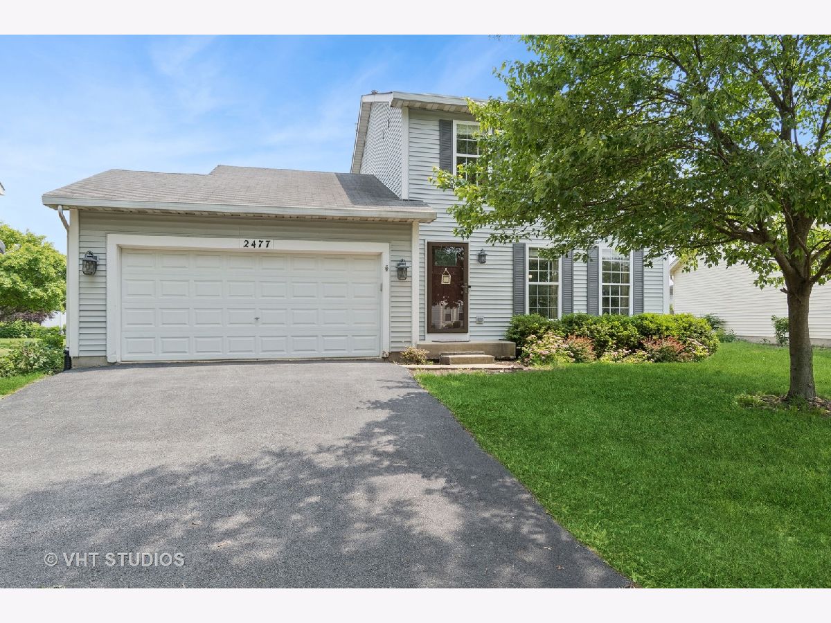 Homes & Townhomes & Condos For Sale Lakewood Valley Aurora Illinois, 2477 Smithfield Court