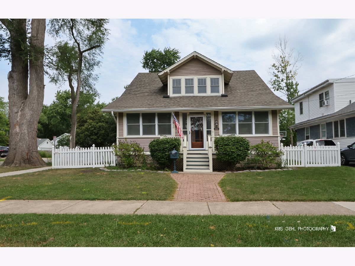  Rented Palatine Illinois, 324 Slade