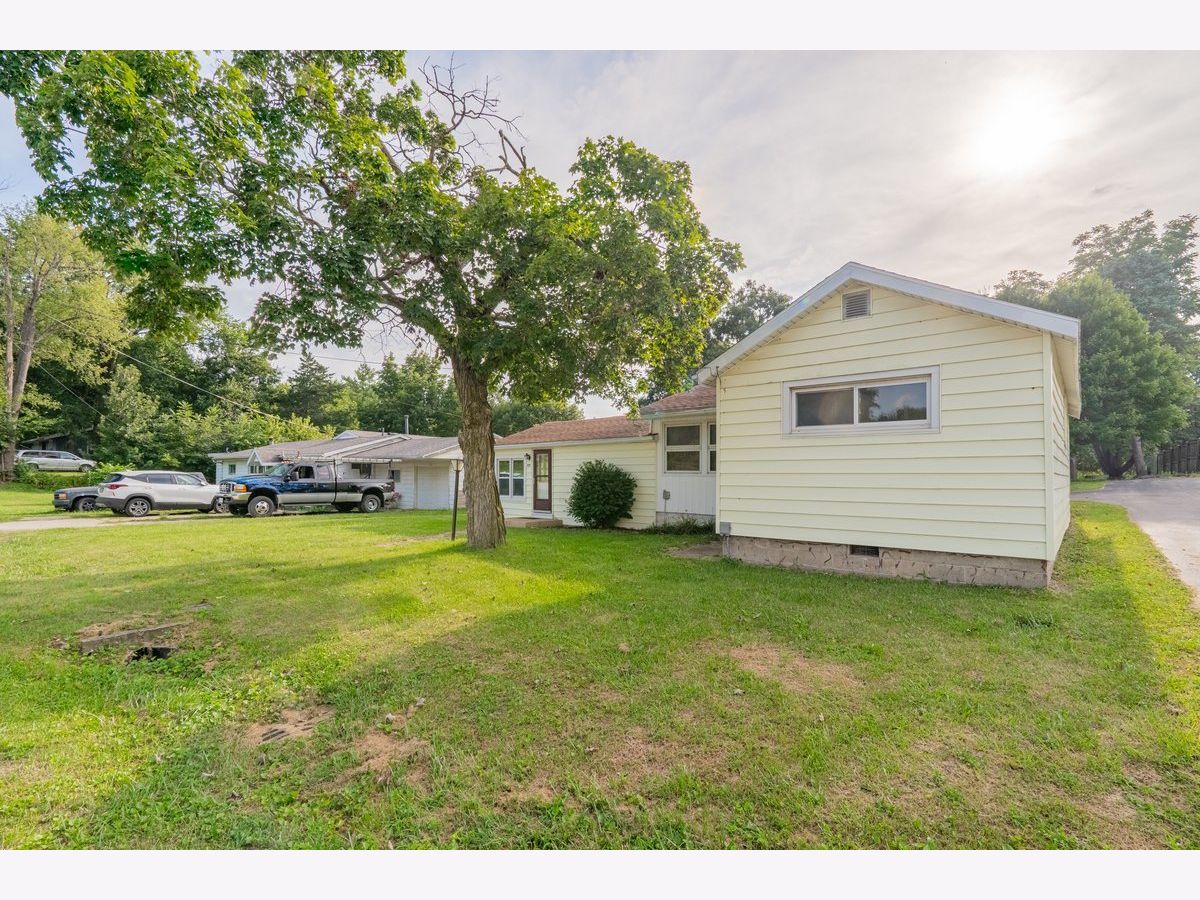  For Sale Clinton Illinois, 419 Gibson Street