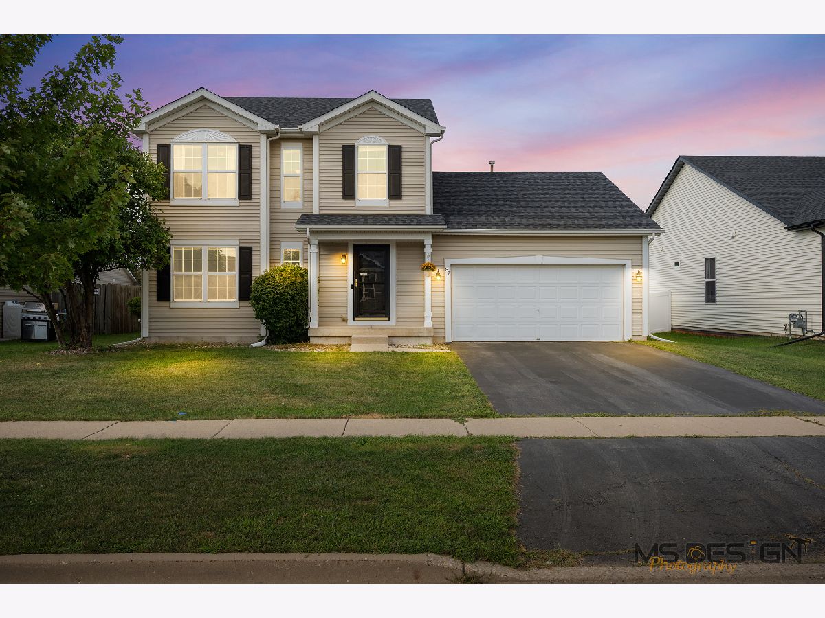  For Sale Cortland Illinois, 87 Crabapple Avenue
