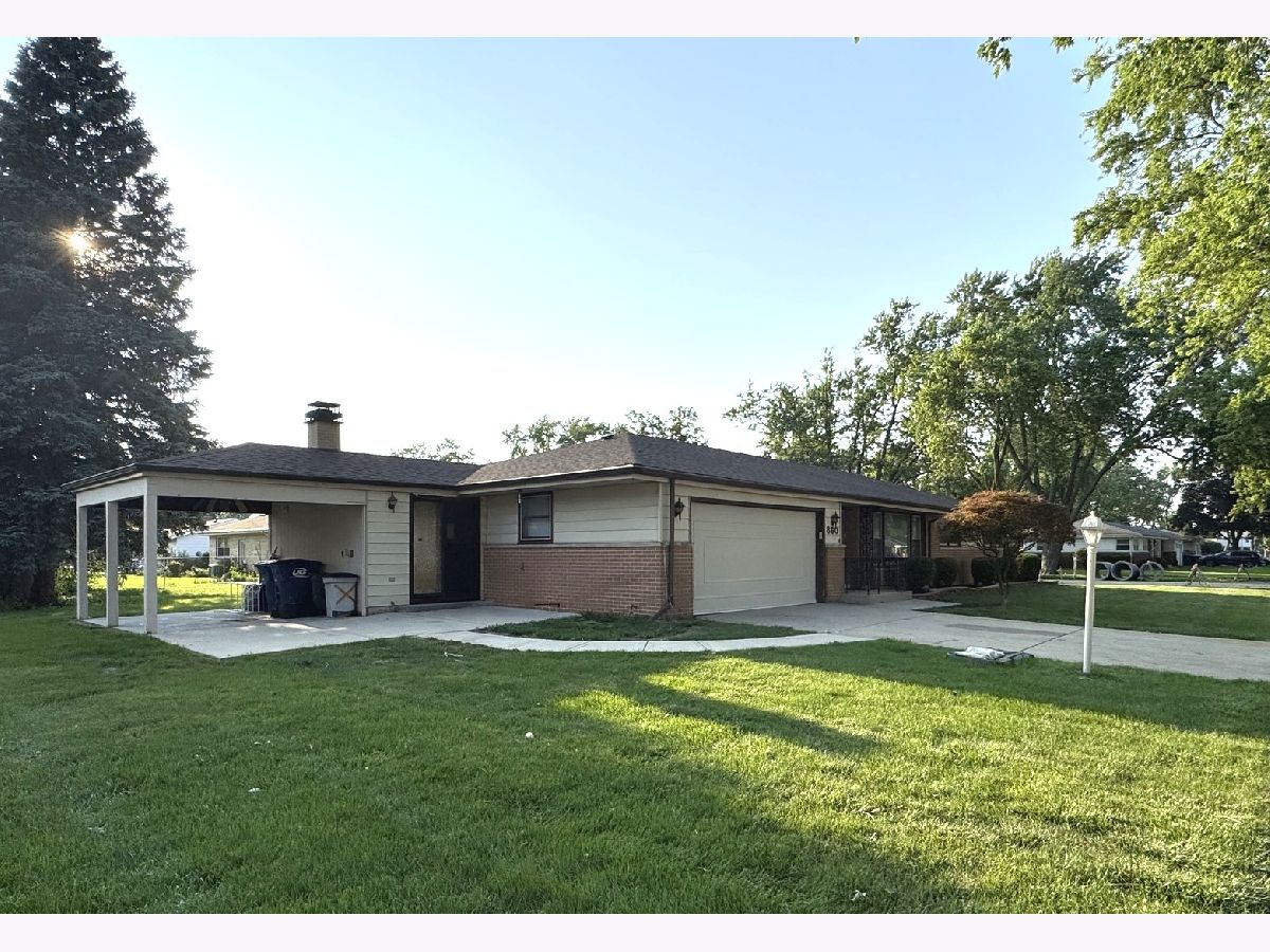 Rented Des Plaines Illinois, 860 Madelyn