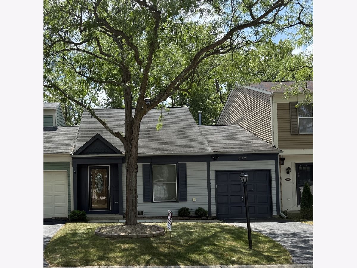 Townhomes For Sale Cherrybrook Village Palatine Illinois, 357 Tanglewood Avenue