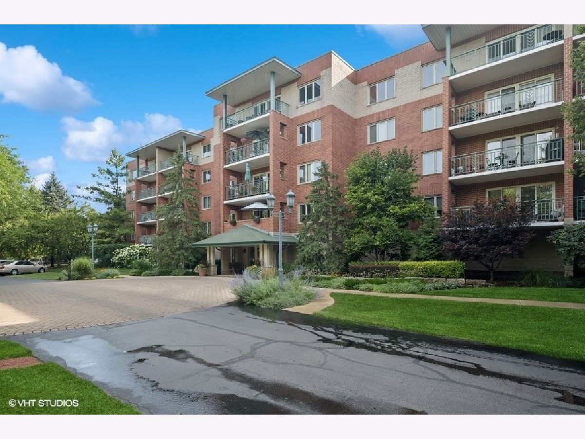  Rented Chicago Illinois, 3850 Bryn Mawr
