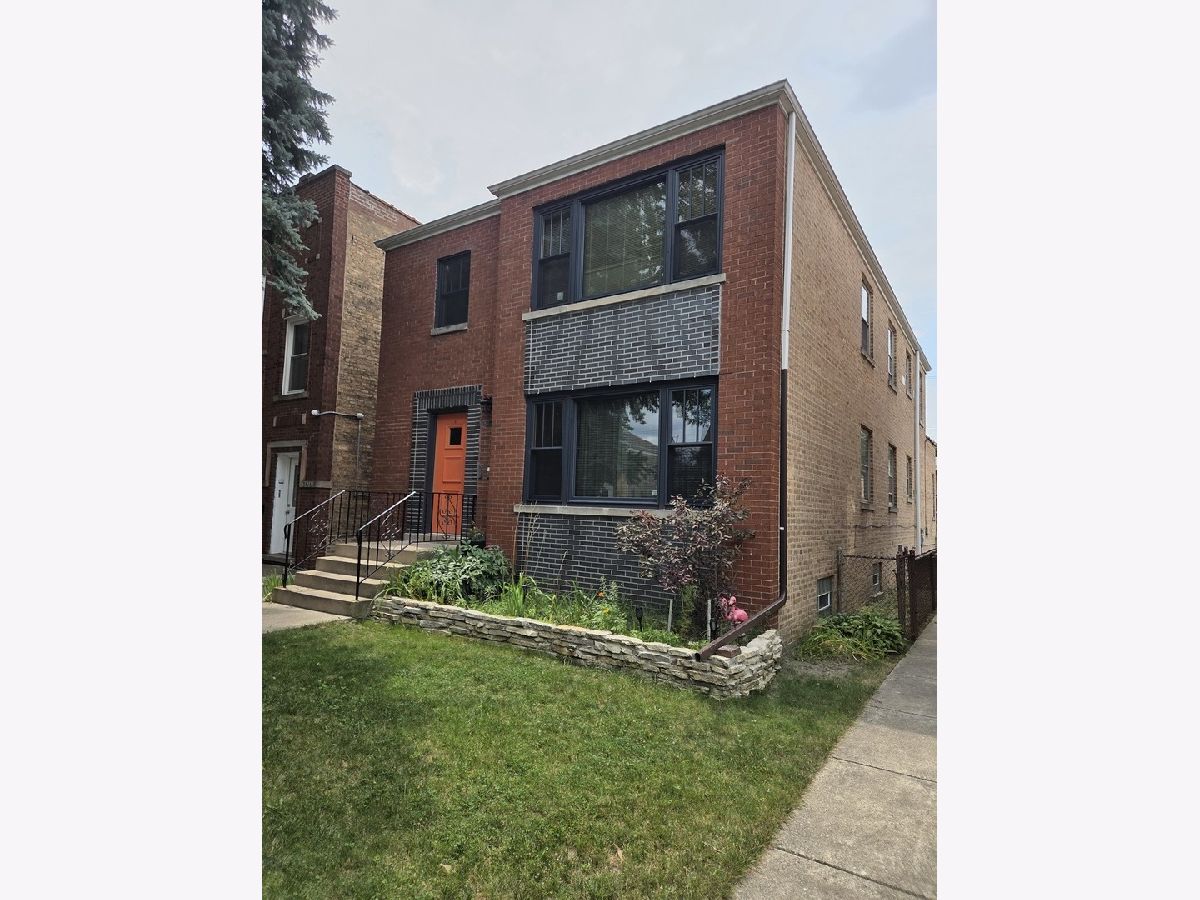 Rented Chicago Illinois, 5842 Mulligan