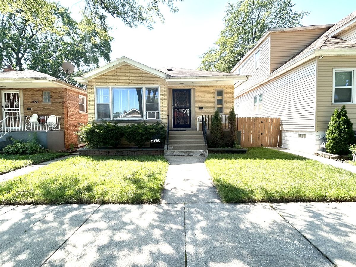  For Sale Calumet Park Illinois, 12328 Carpenter Street