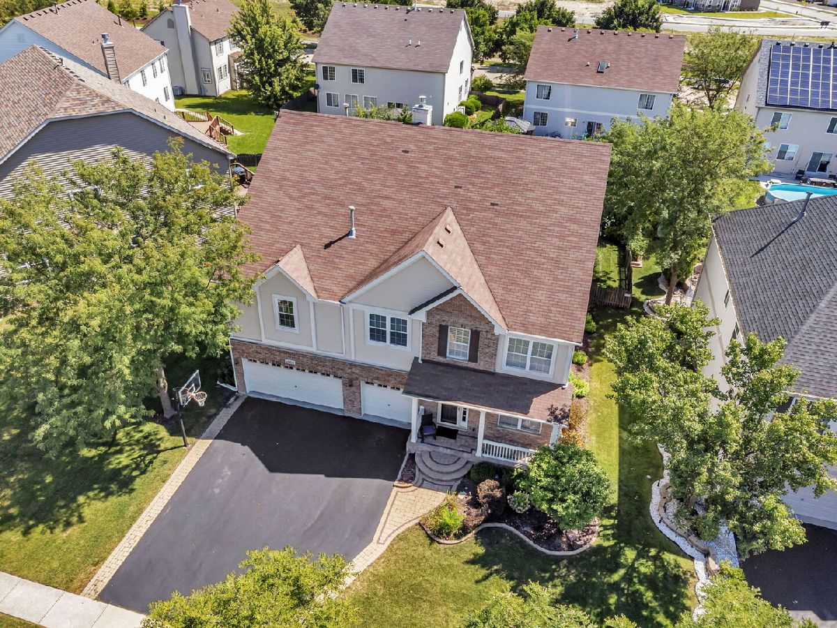 Homes & Townhomes For Sale Lakewood Prairie Joliet Illinois, 1002 Angelica Circle