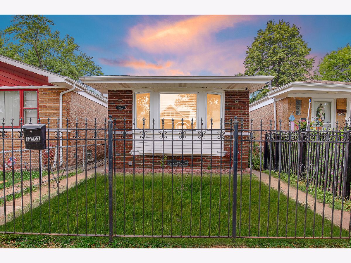  For Sale Chicago Illinois, 10502 Hoxie Avenue