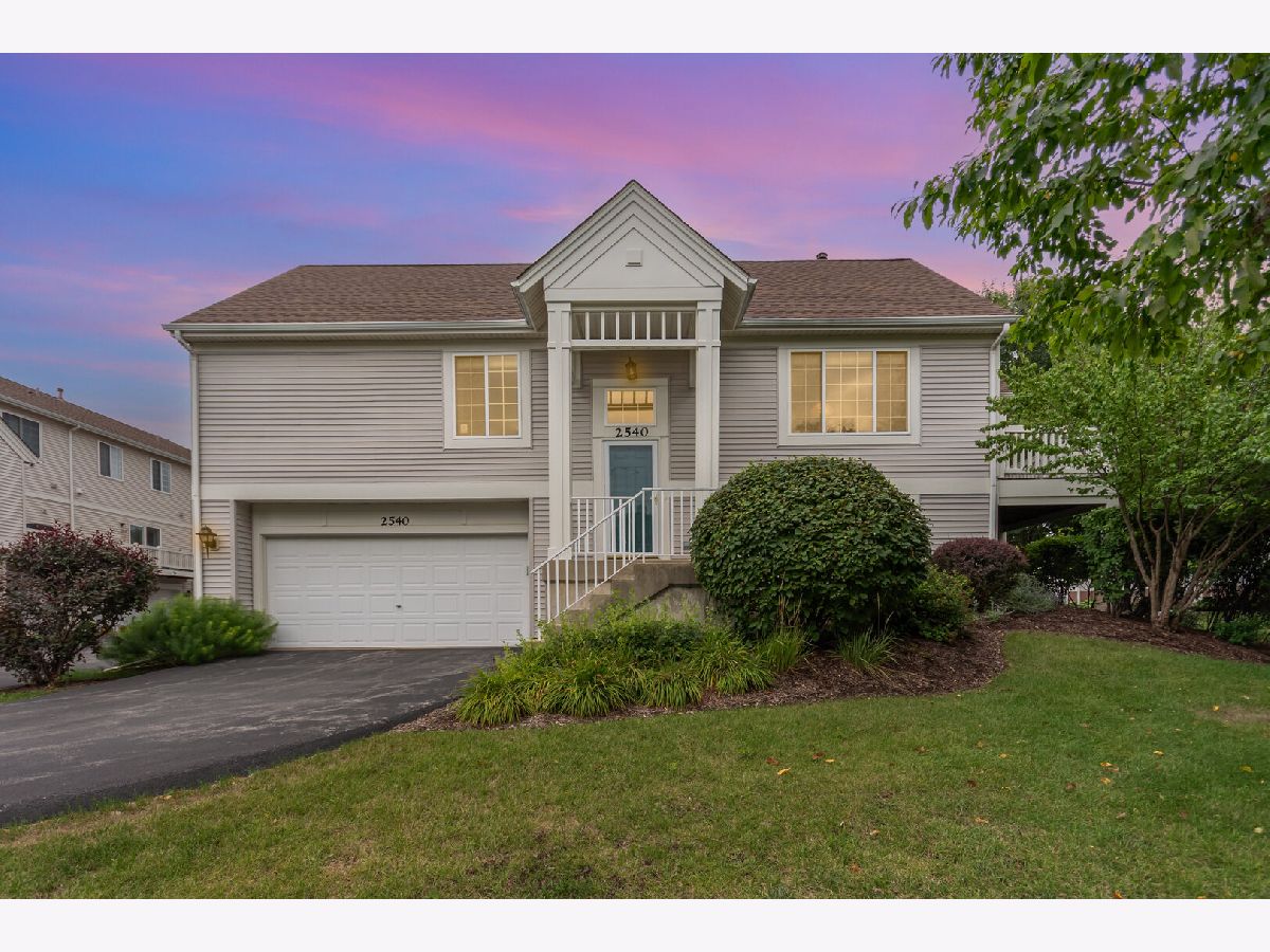  Sold Elgin Illinois, 2540 Hatfield