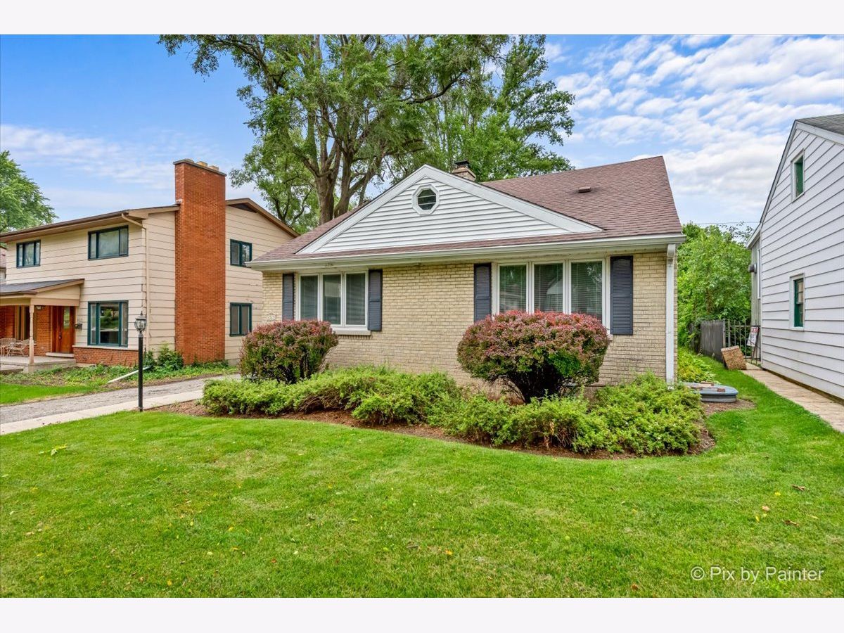  For Rent Downers Grove Illinois, 4525 Saratoga