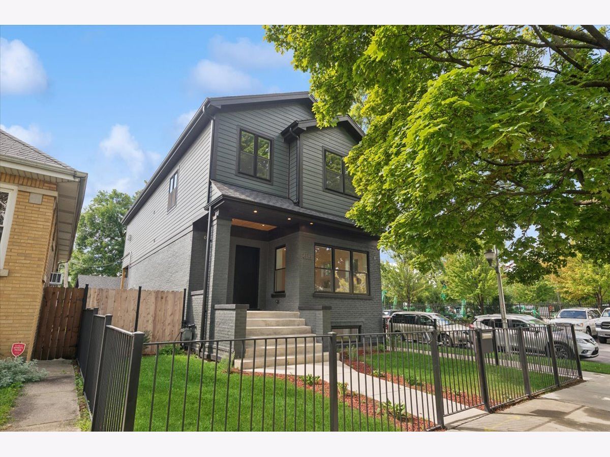  For Sale Chicago Illinois, 4183 Nelson Street