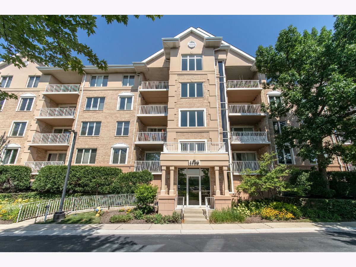 Condos & Townhomes For Sale Park Ridge Pointe Park Ridge Illinois, 1705 Pavillion Way
