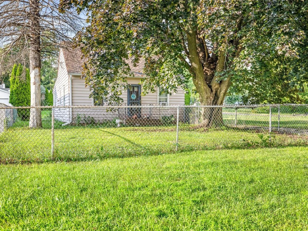  For Sale Rockford Illinois, 1734 Sandy Hollow Road