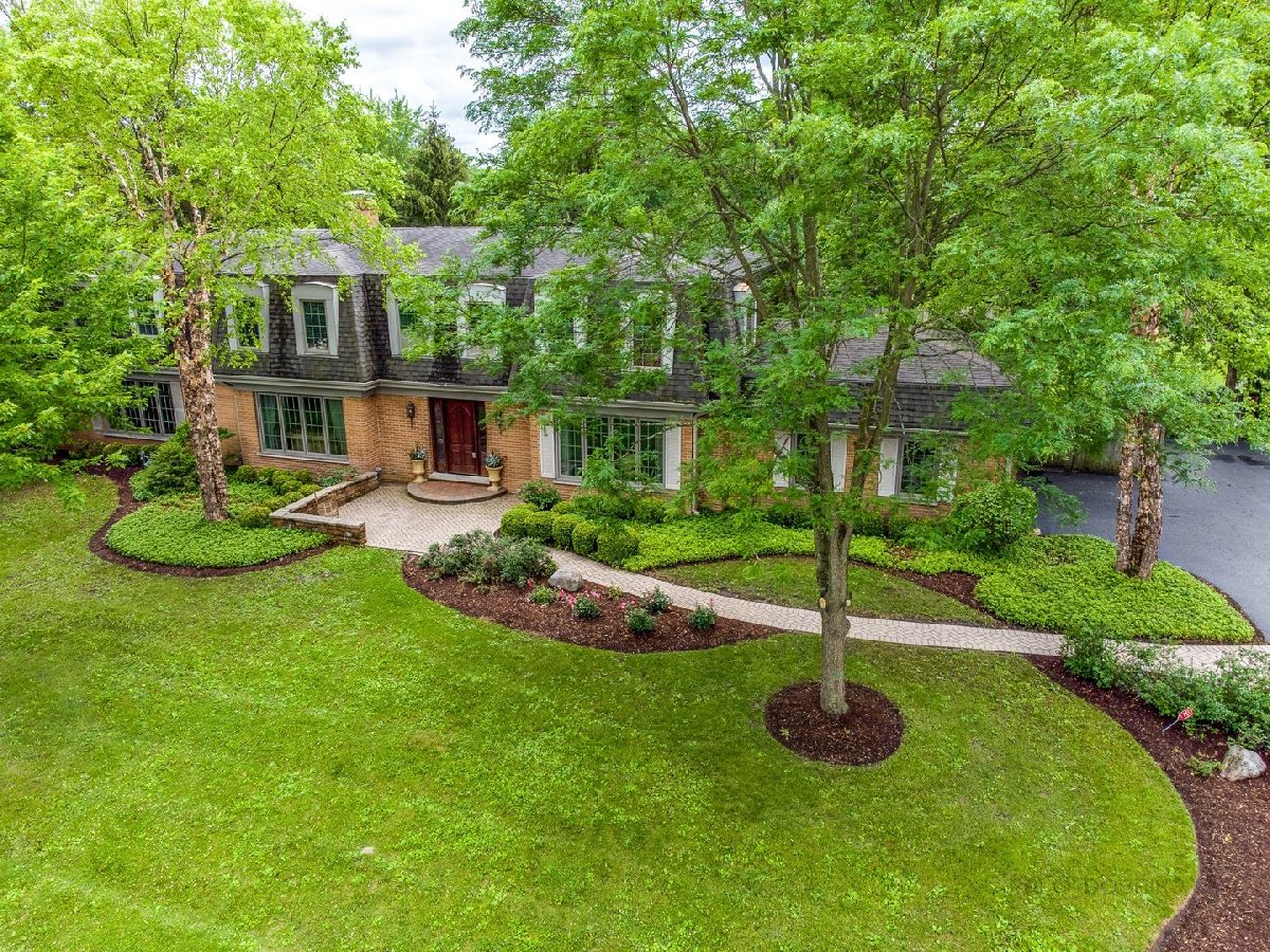 Homes For Sale Terre Fair Libertyville Illinois, 877 Fair Way