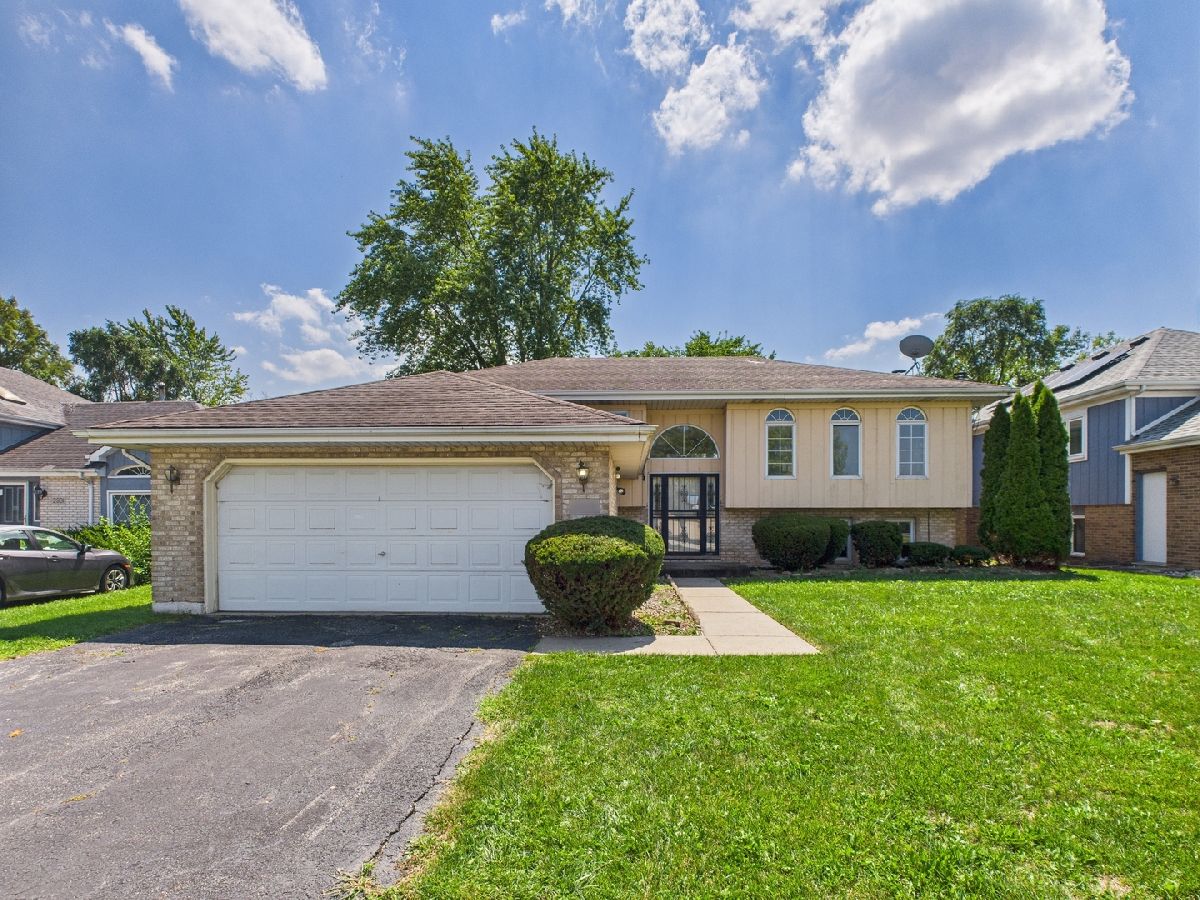  For Sale Lynwood Illinois, 2925 201st Place