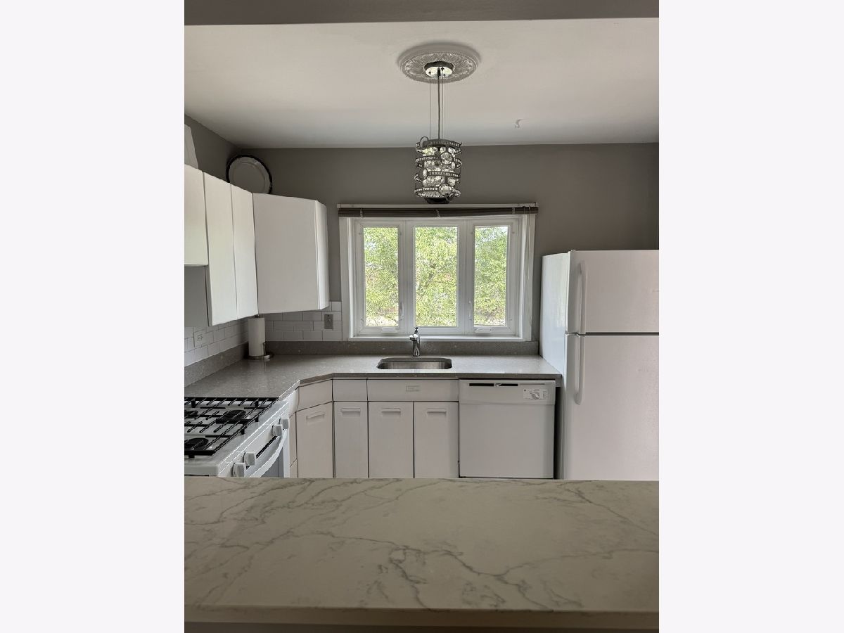 Rented Glencoe Illinois, 606 Green Bay