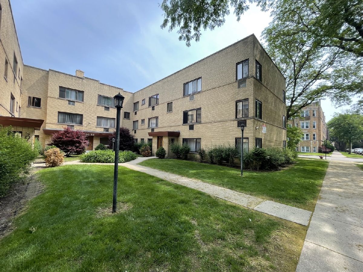  Rented Chicago Illinois, 2032 Jarvis