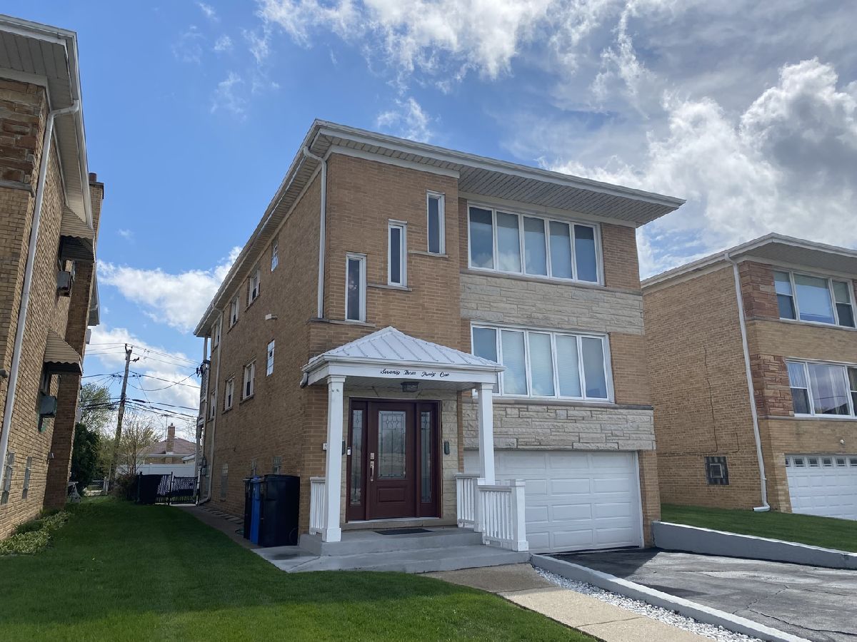 Rented Chicago Illinois, 7331 Higgins