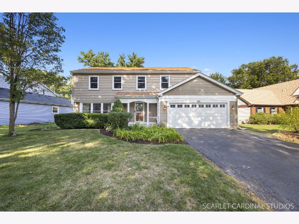 Homes & Condos & Townhomes For Sale Old Farm Naperville Illinois, 2044 Templar Drive