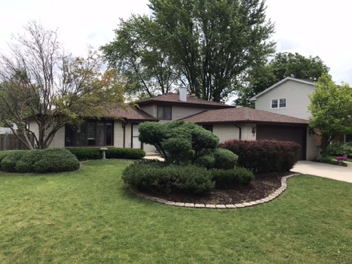 For Rent Darien Illinois, 7105 Summit