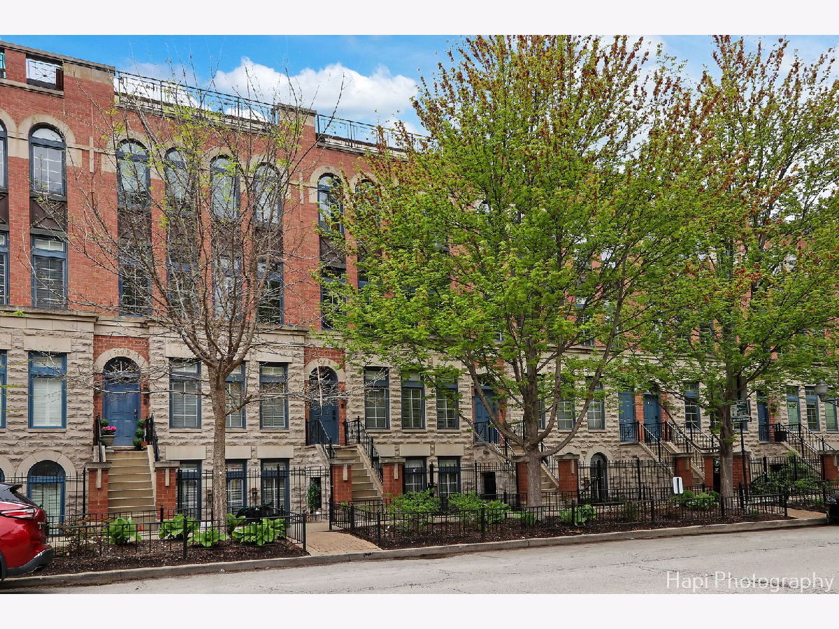 Townhomes & Condos Sold Tuxedo Park Chicago Illinois, 358 Huron