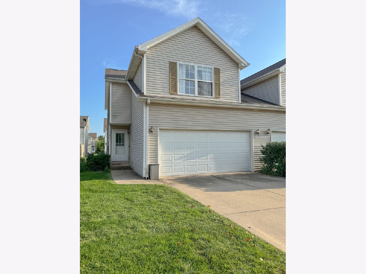 Condos & Townhomes & Homes For Sale Links Landing Bloomington Illinois, 1211 Riviera Drive