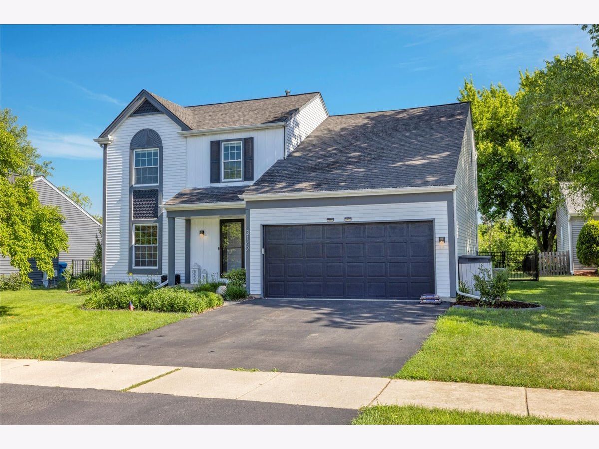  Rented Aurora Illinois, 3142 Portland