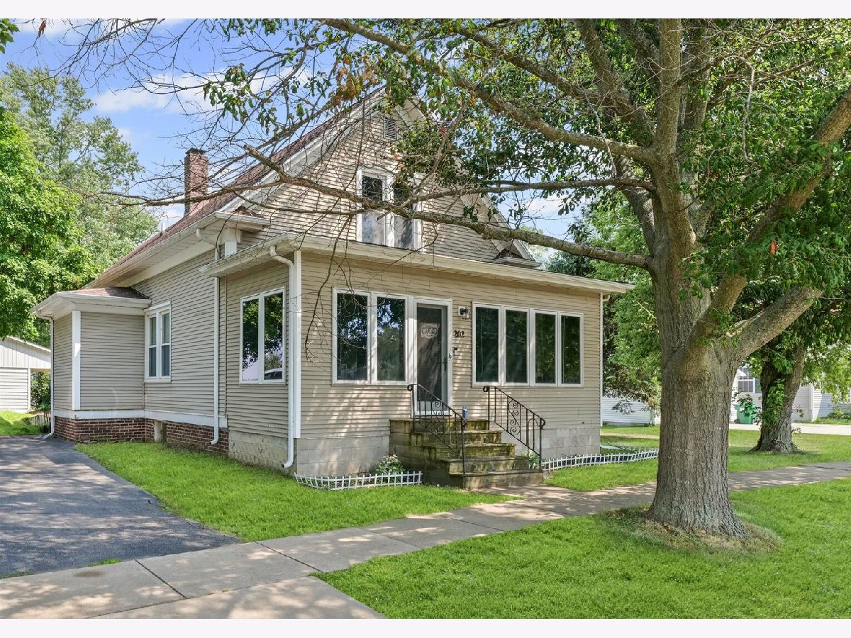  For Sale Bondville Illinois, 202 Market Street