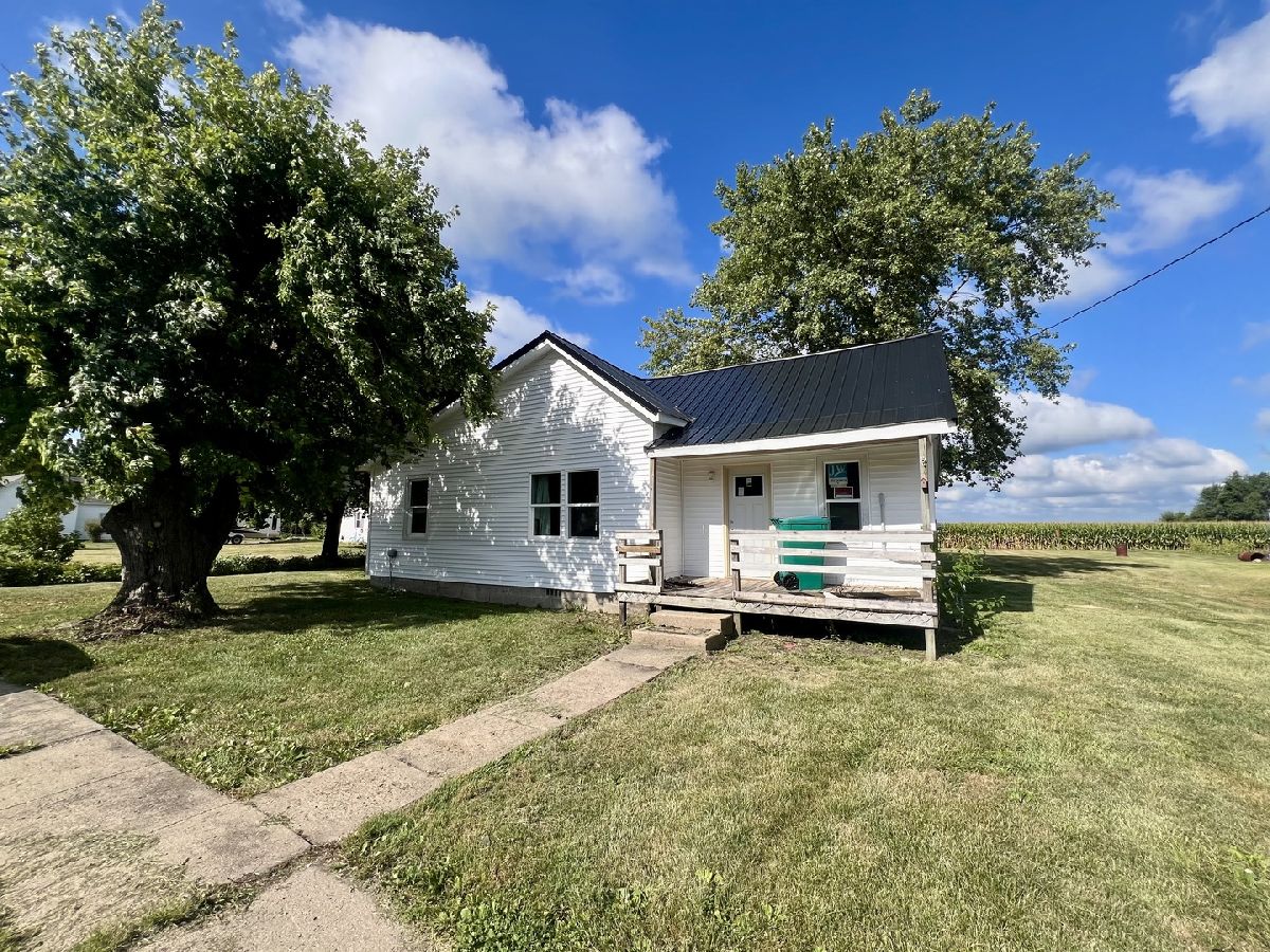  Sold Findlay Illinois, 301 Bates