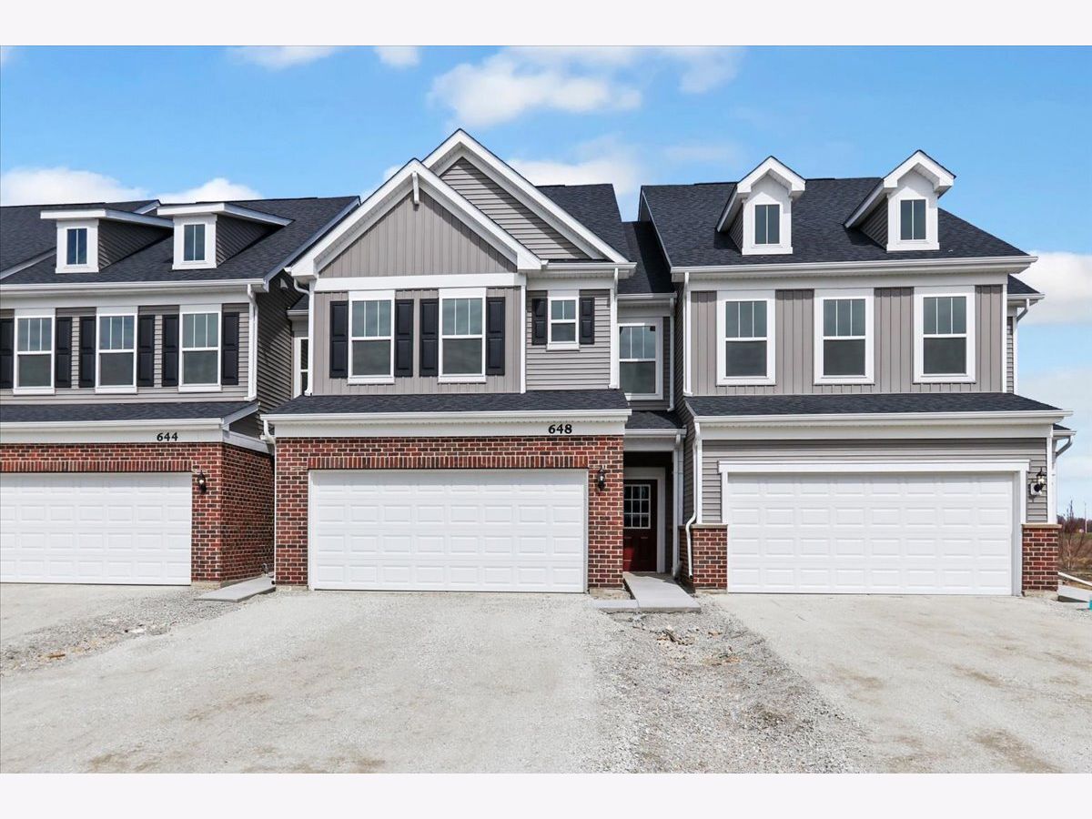 Condos & Townhomes For Sale Townes At Sawgrass Bolingbrook Illinois, 2200 Ryegrass Lane