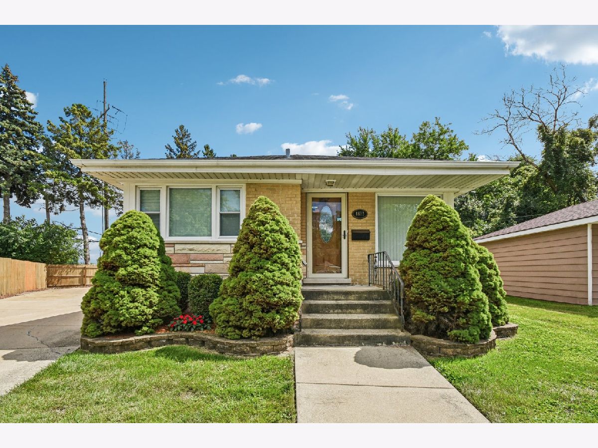  For Sale Hillside Illinois, 4812 Saint Paul Court