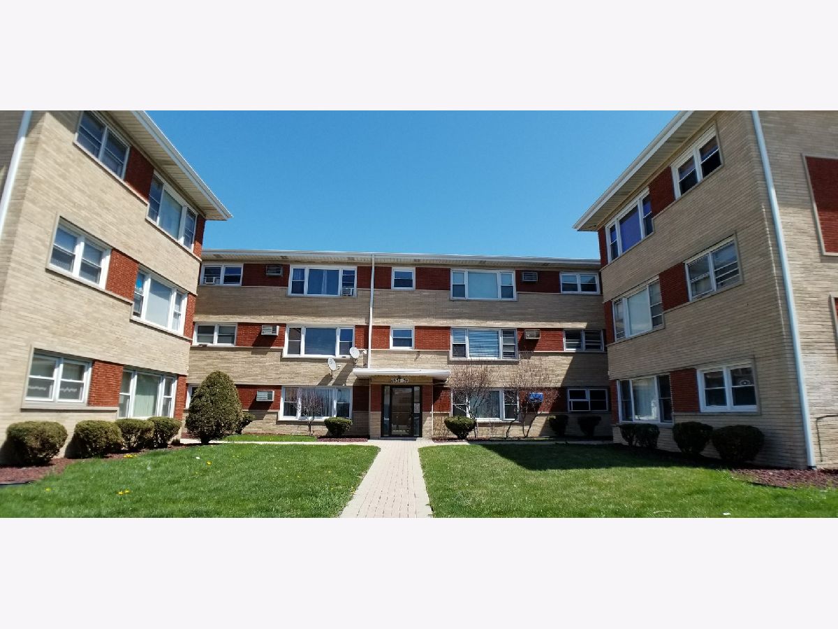  Rented Chicago Illinois, 6939 Pulaski