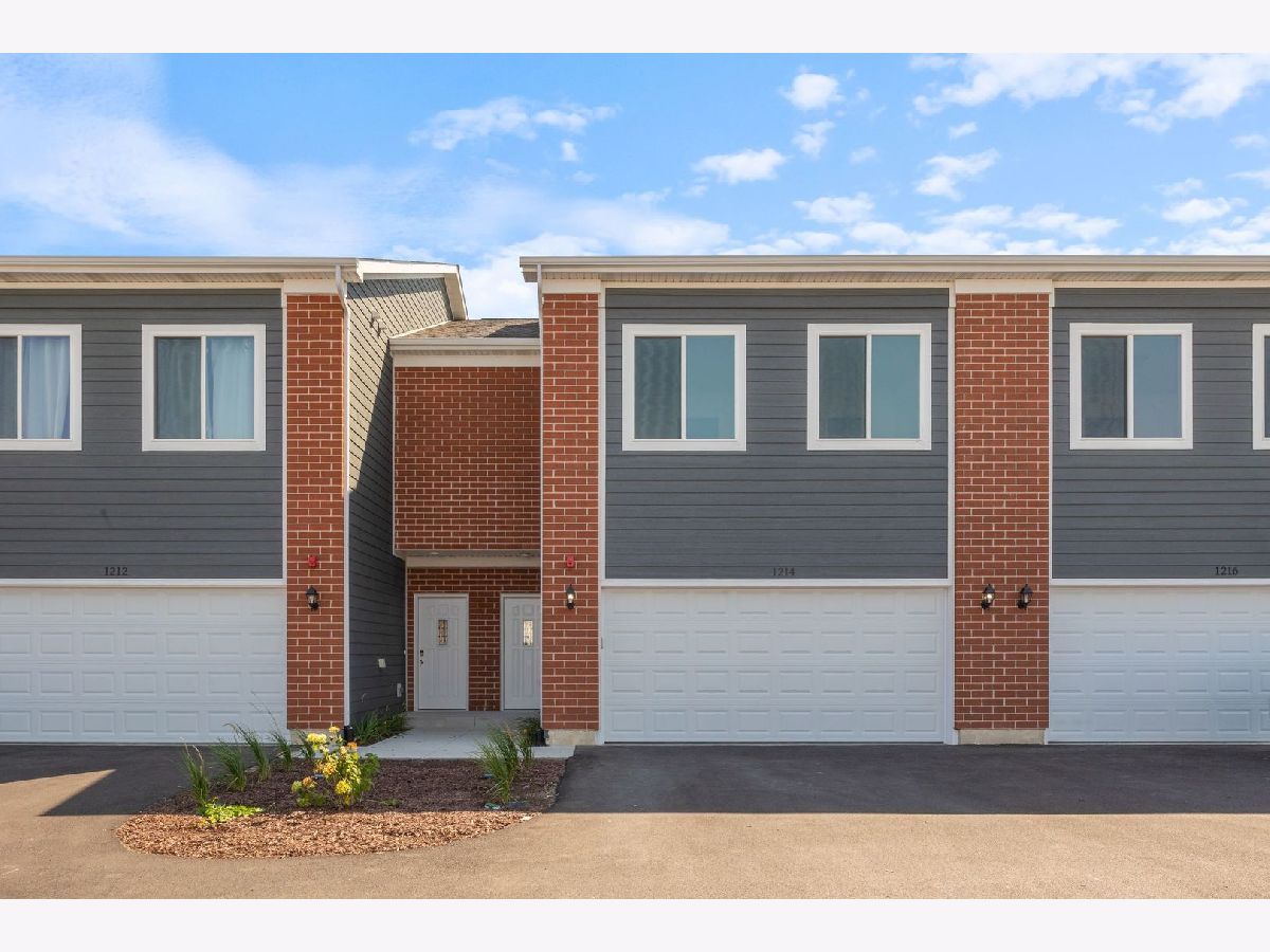  For Rent Yorkville Illinois, 1214 Gillespie