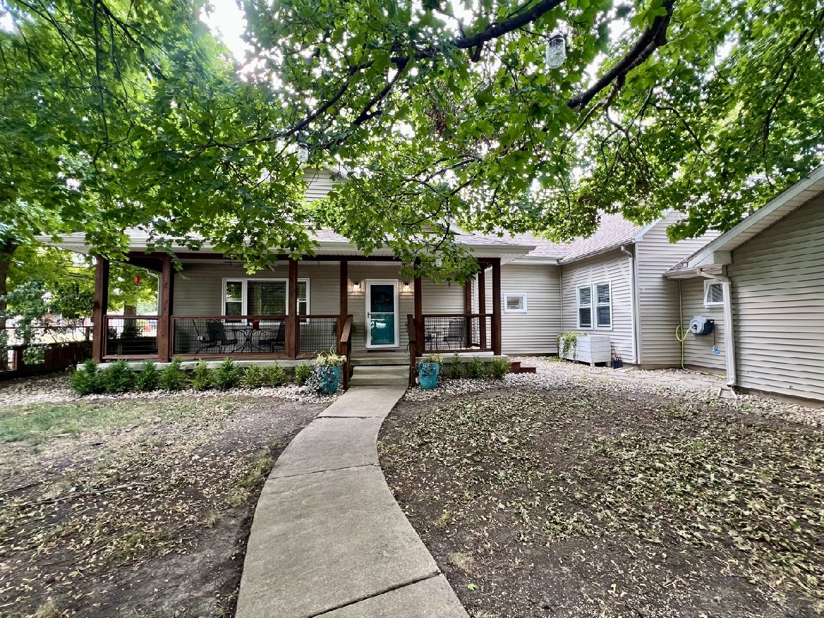  For Sale Arcola Illinois, 617 Main Street