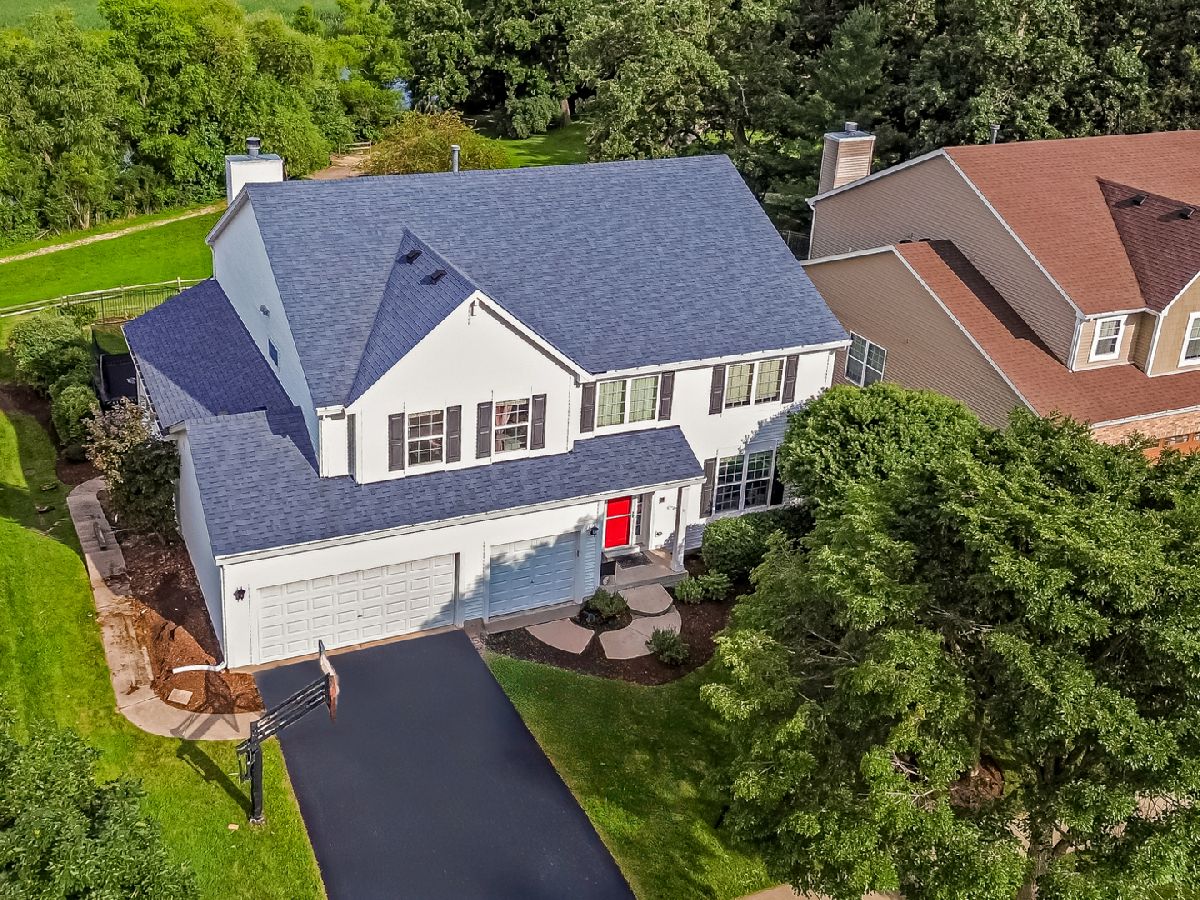 Homes For Sale Natures Ridge Lindenhurst Illinois, 1820 Prairie Ridge Circle