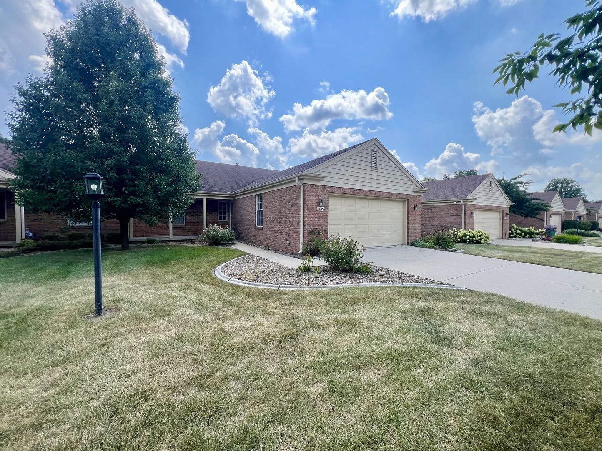 Condominiums & Homes Sold Old Farm Champaign Illinois, 1405 Broadmoor
