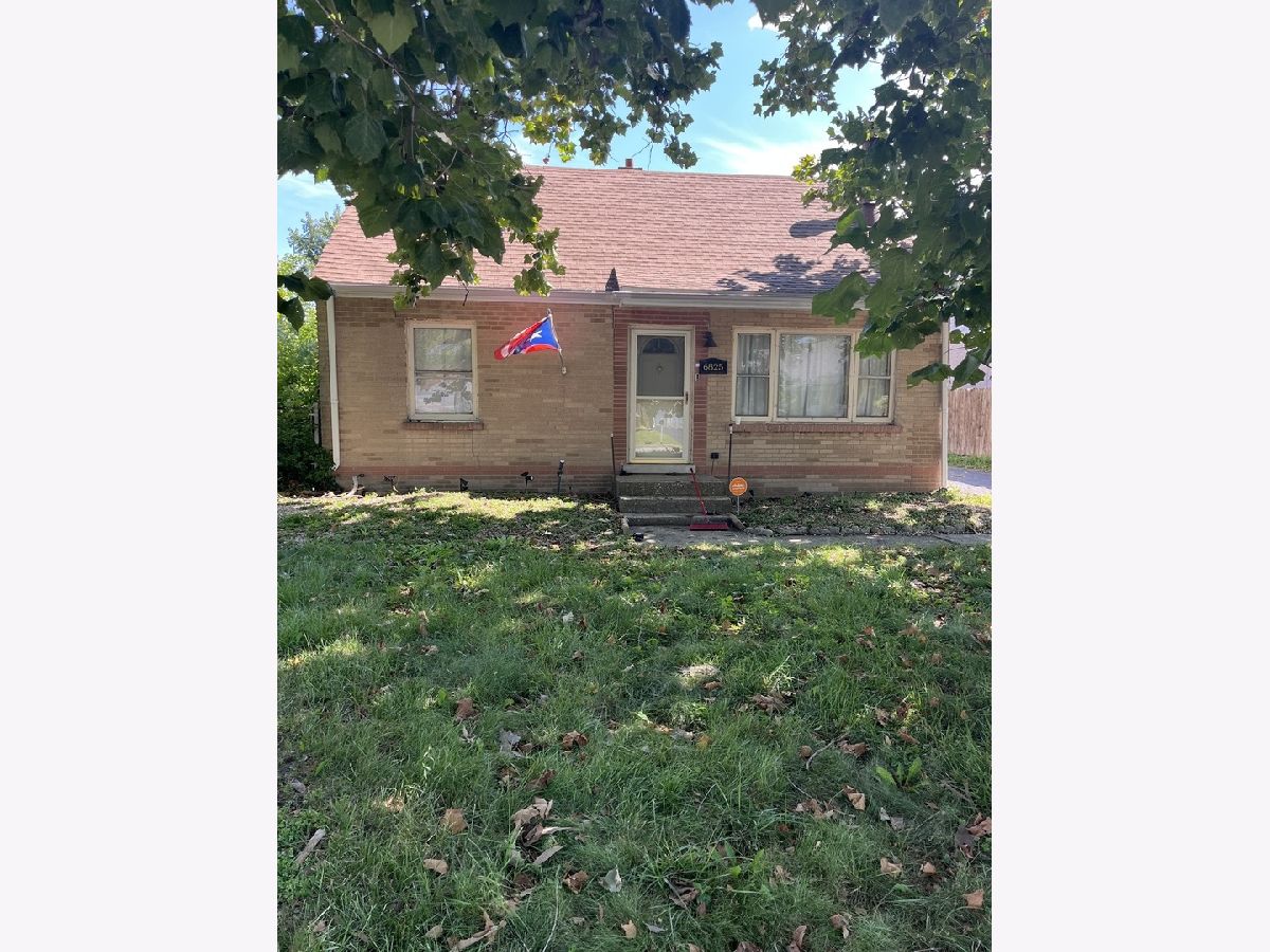 For Sale Bridgeview Illinois, 6825 La Porte Court
